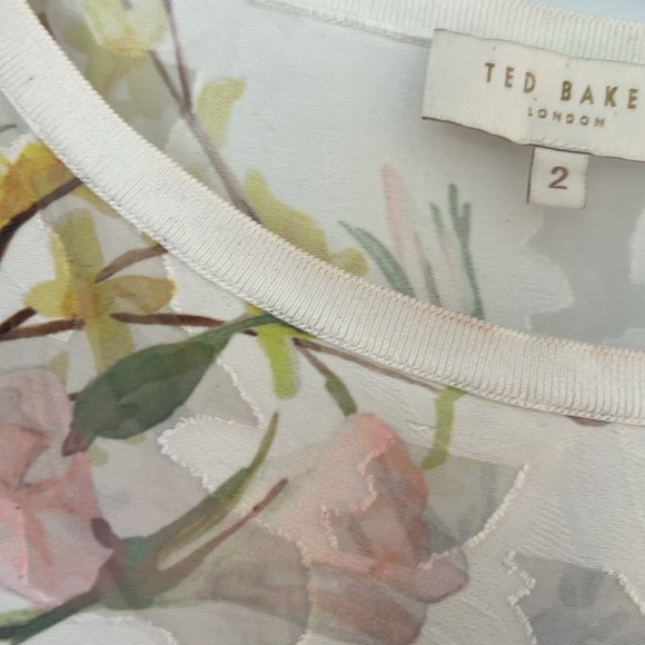 Ted baker floral top size 2 - Picture 3 of 4